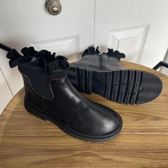 Booties Black Chelsea Big Girls Ankle Boots Size 6 Side Zip New - Picture 6 of 16